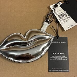Kendall + Kylie Silver Puff Lip Keychain